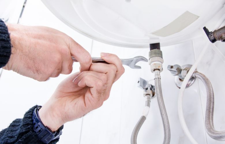 Tips For Handling Your Own Plumbing Repairs
