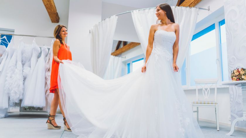 Choosing the Perfect Wedding Dress