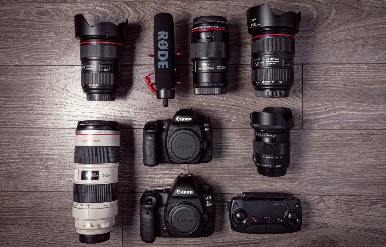 Camera Types: DSLR, Mirrorless, or Compact?